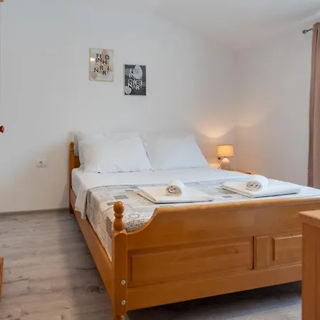 Iva Apartment *
